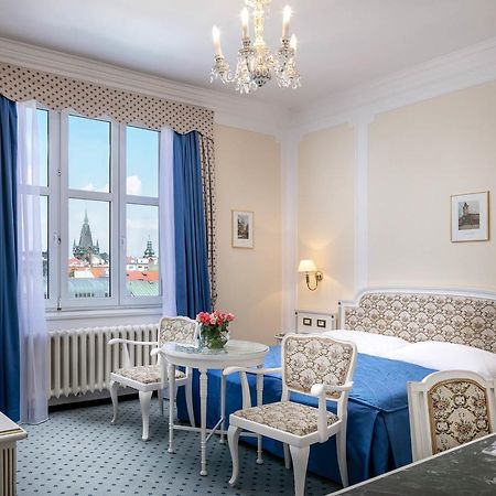 Ambassador Zlata Husa Прага Екстер'єр фото A room at the hotel