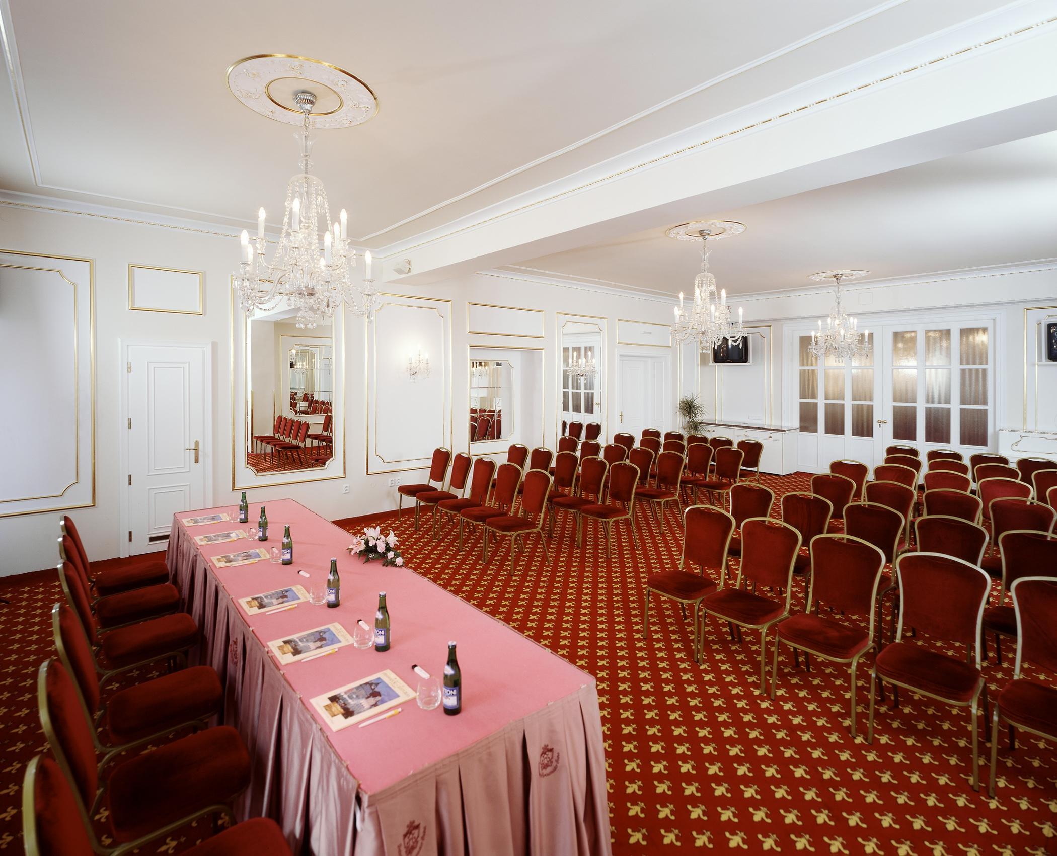 Ambassador Zlata Husa Прага Екстер'єр фото The ballroom