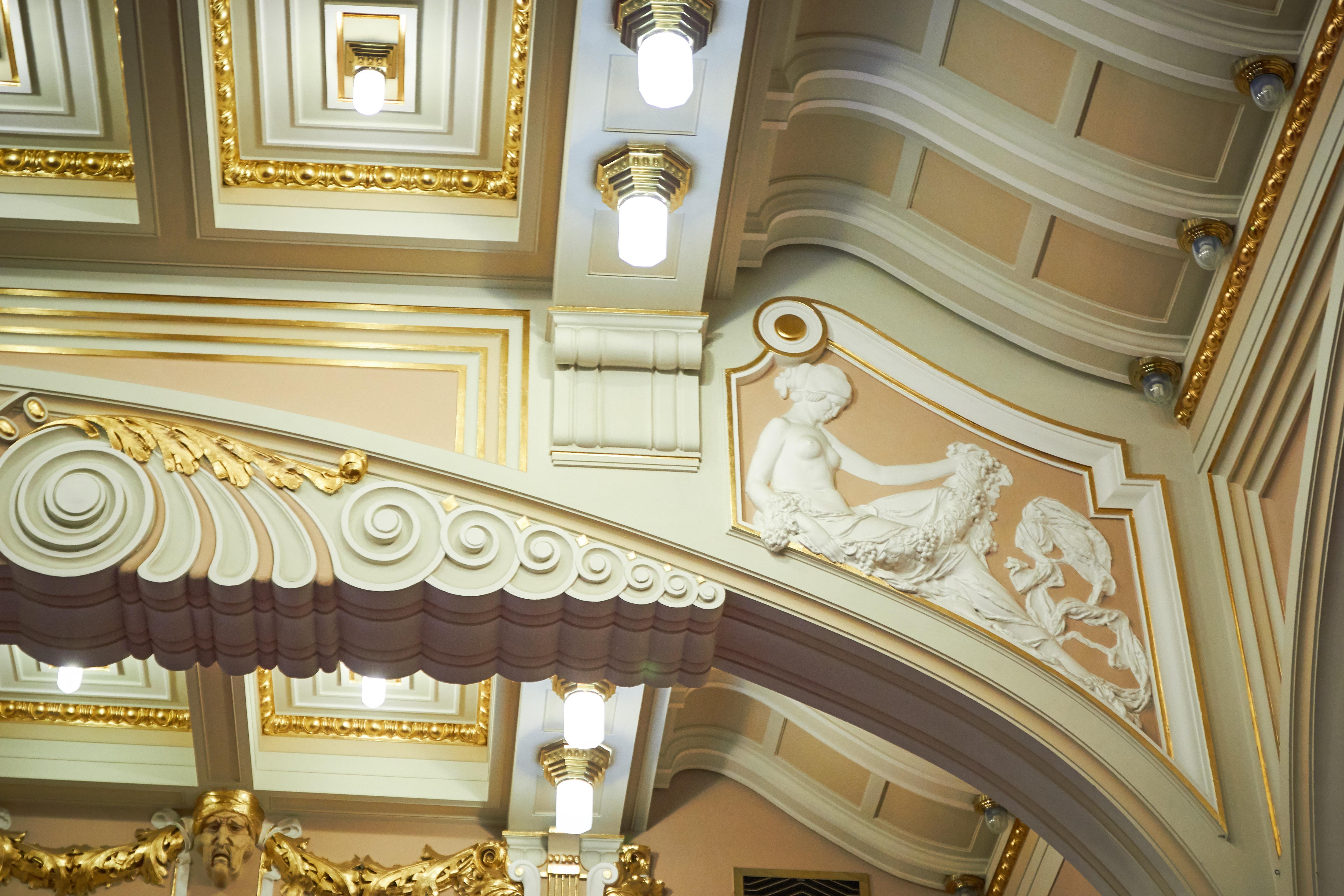 Ambassador Zlata Husa Прага Екстер'єр фото The ceiling of the main staircase
