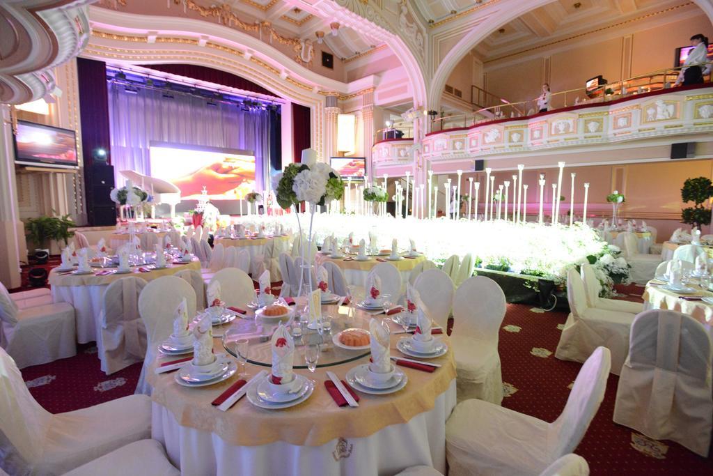 Ambassador Zlata Husa Прага Екстер'єр фото The Grand Ballroom