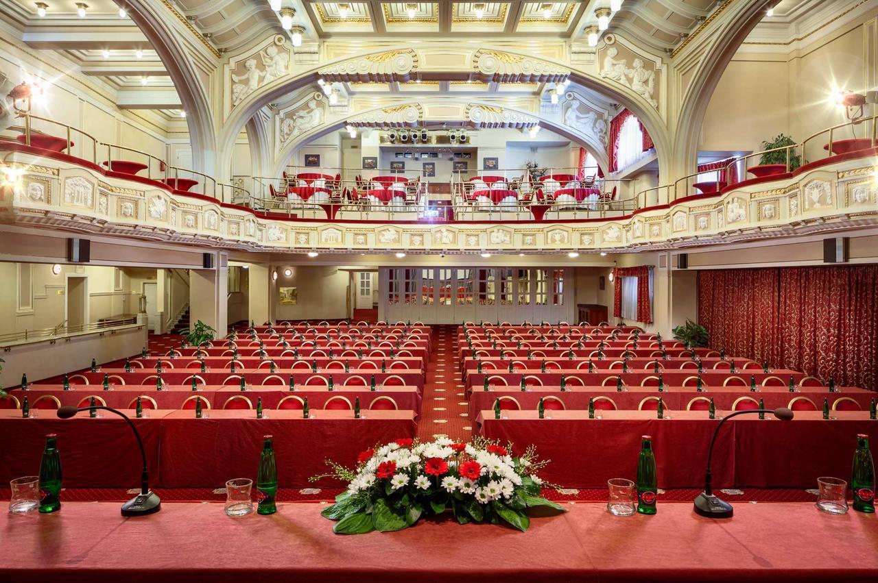 Ambassador Zlata Husa Прага Екстер'єр фото The interior of the main conference hall